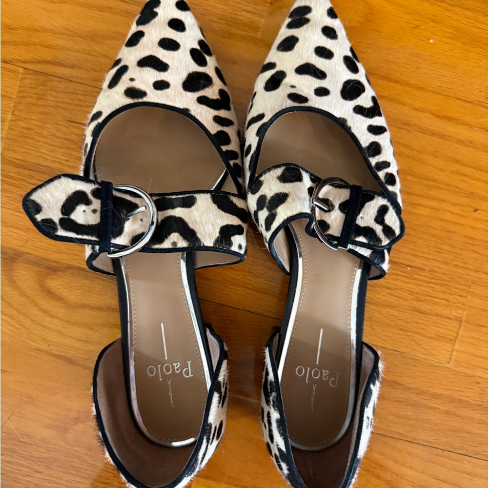 Paolo Black and White Spotted Pointed Flats with Buckle